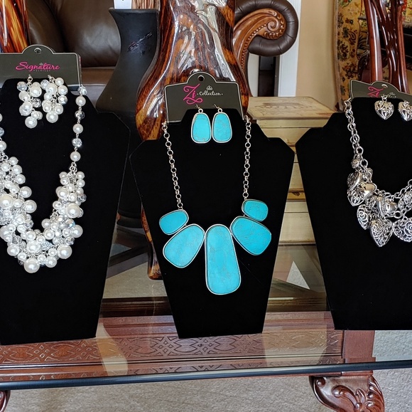 Jewelry - Picture 1 of 1